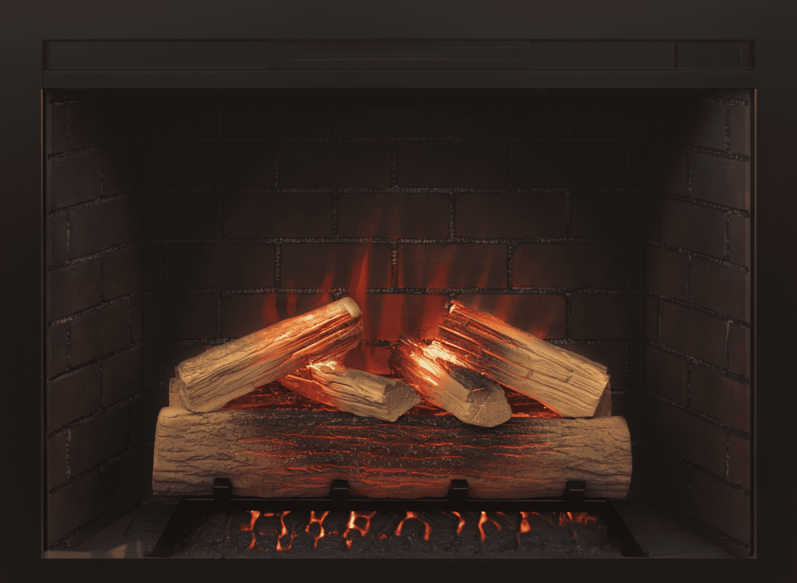 CE33 front view with active flames above glowing logs