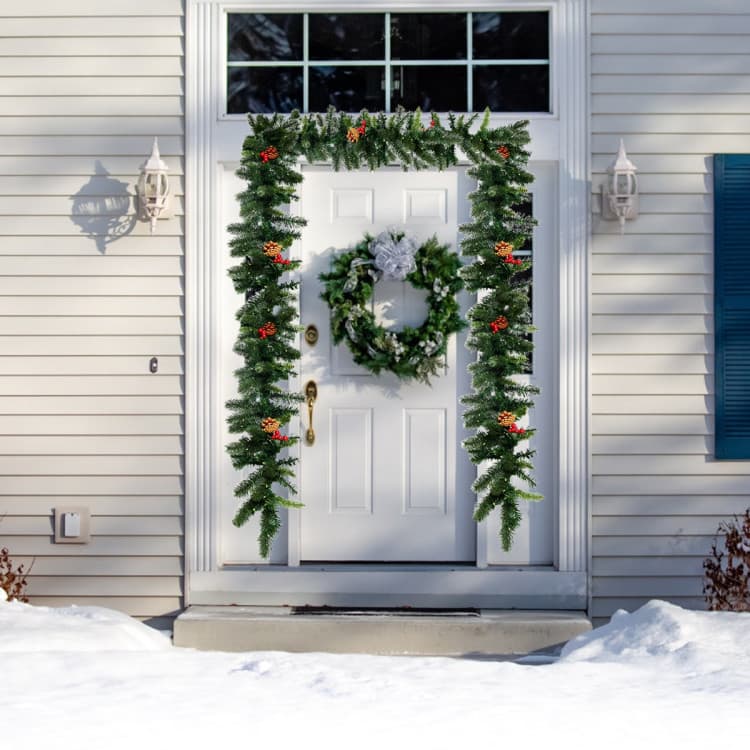 9 ft Berry Garland with 100 LEDs — product detail 1