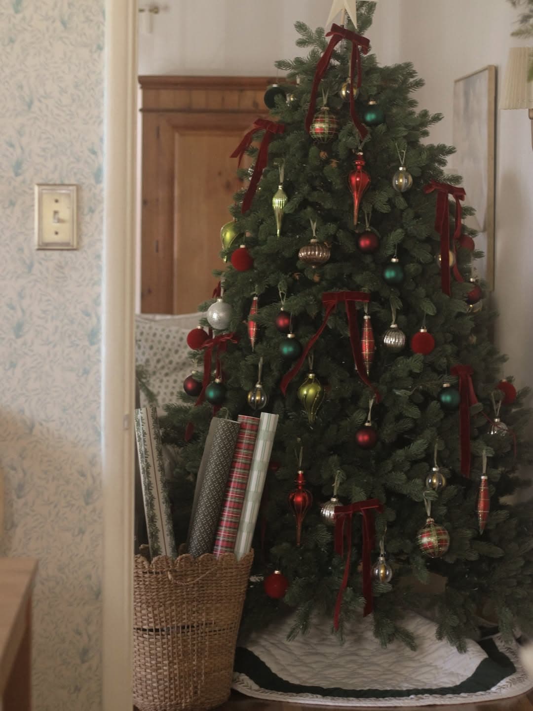 King of Christmas 7.5 ft Cypress Spruce Unlit Tree — tree and branch detail 3