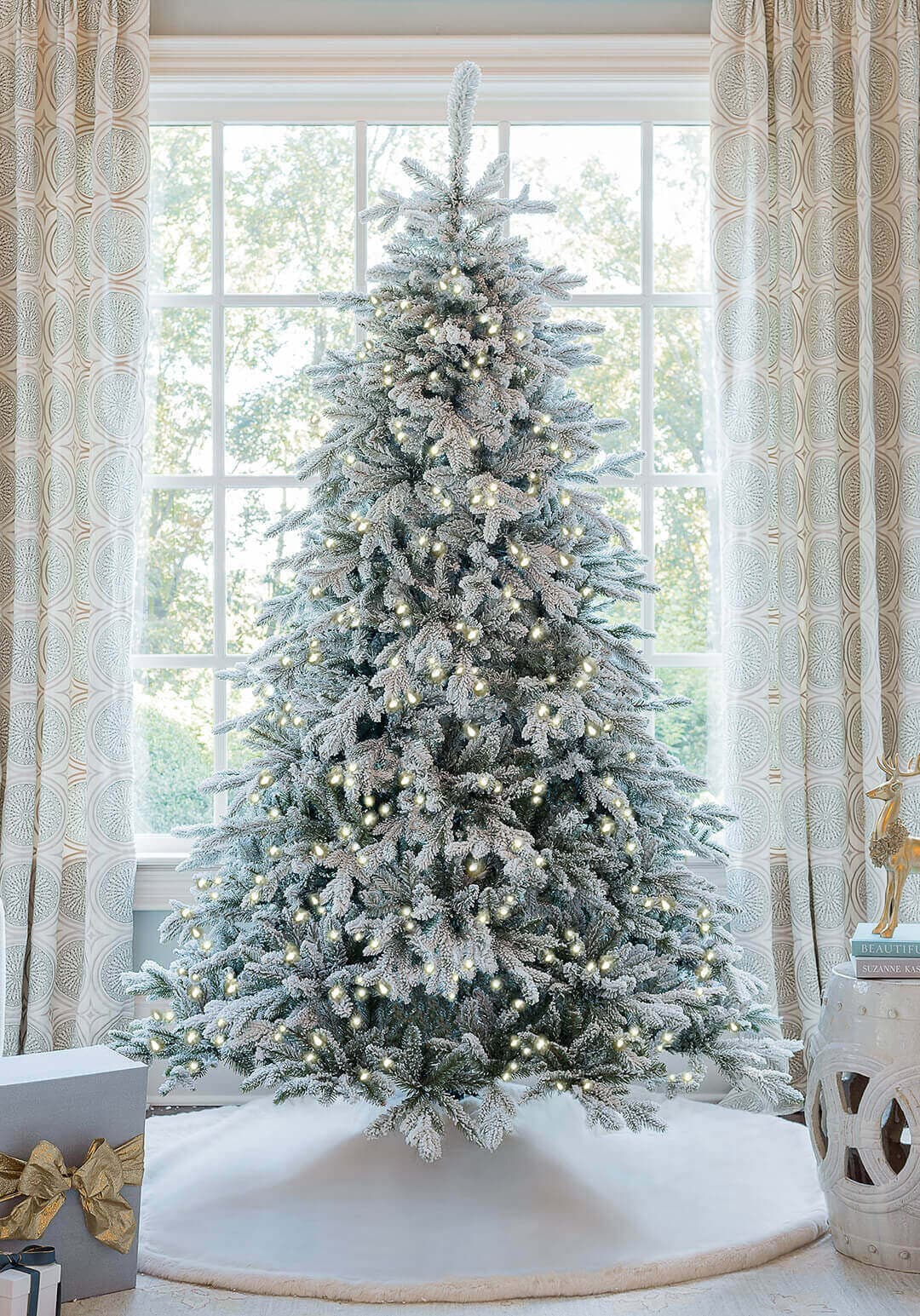 King of Christmas 9 ft Queen Flock Tree with 1,100 LEDs — tree and branch detail 1